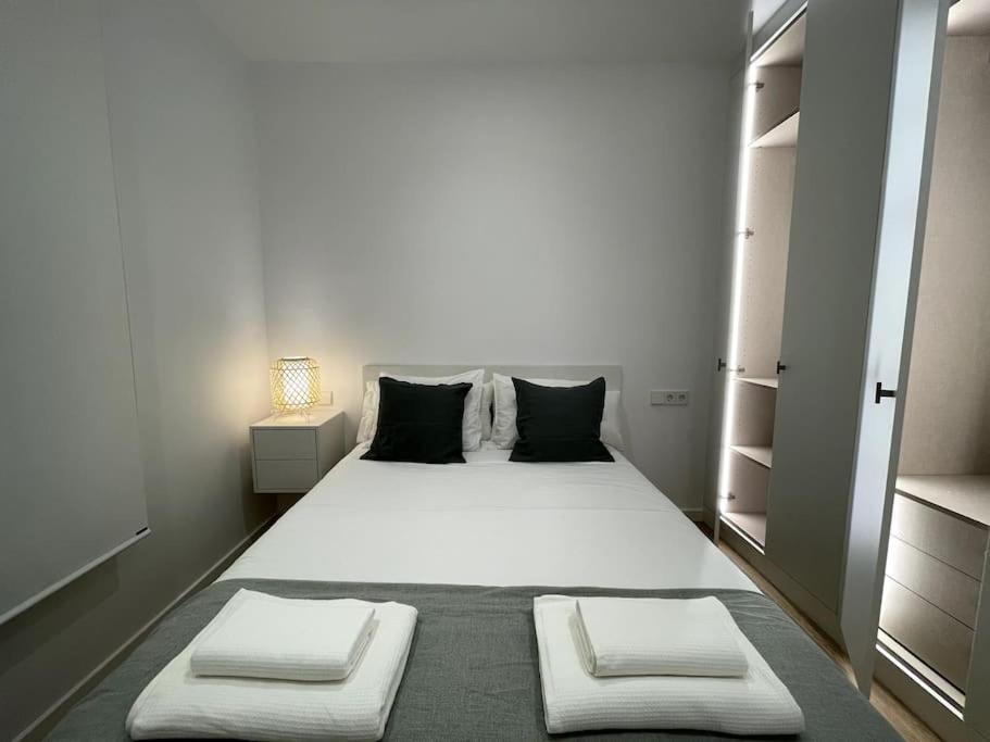 Apartamento Nuevo Centrico Frente Al Mar En Palamós Exterior foto