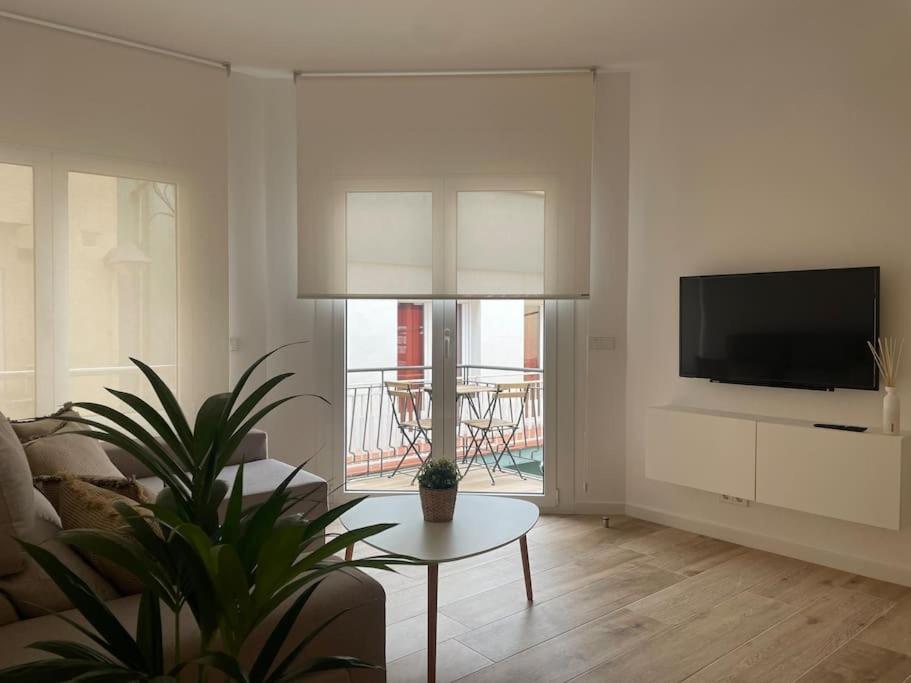 Apartamento Nuevo Centrico Frente Al Mar En Palamós Exterior foto