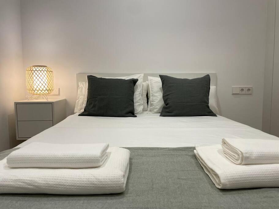 Apartamento Nuevo Centrico Frente Al Mar En Palamós Exterior foto